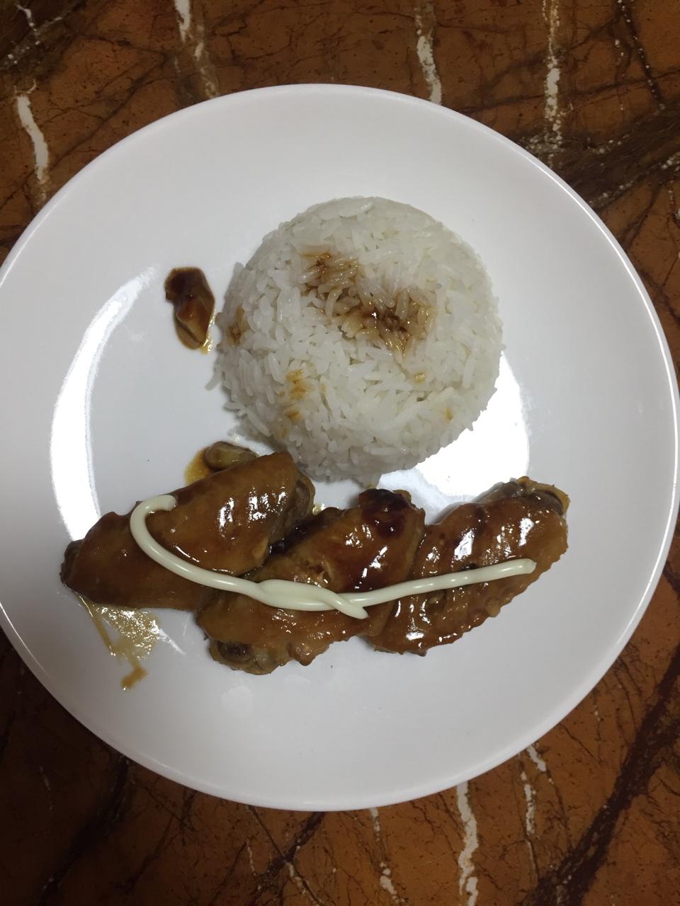 蒜香蚝油鸡翅中