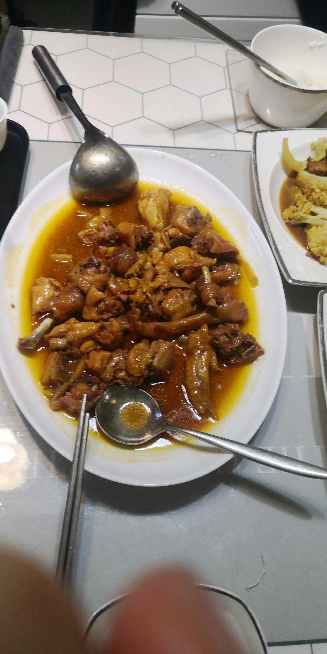 沙姜鸡煲