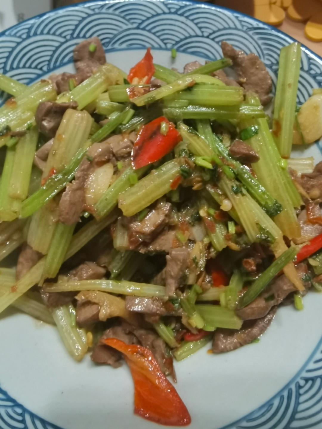 爆炒腰花-猪腰这样做一点也不臊还很美味下饭