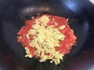 番茄炒蛋(汤浓味美)的做法 步骤8