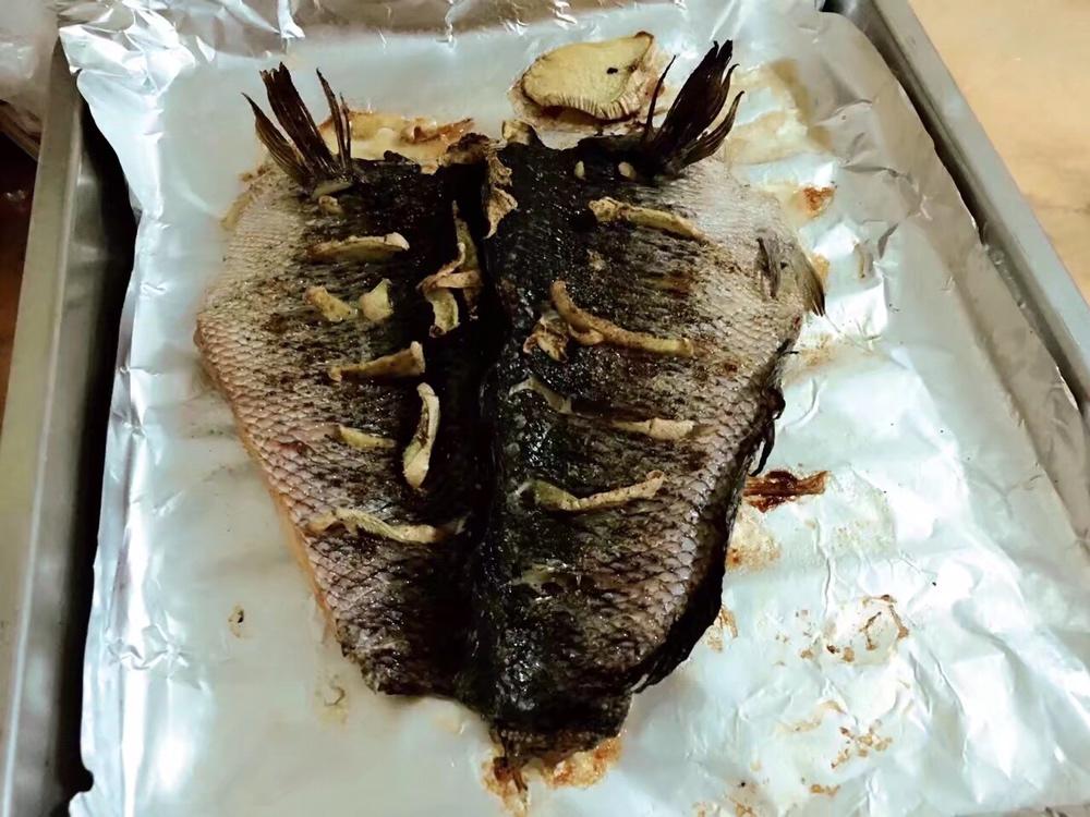 烤箱烤鱼