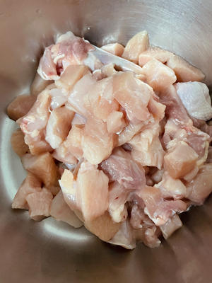 懒人备菜鸡胸鸡腿肉
美味又健康低脂的做法 步骤1