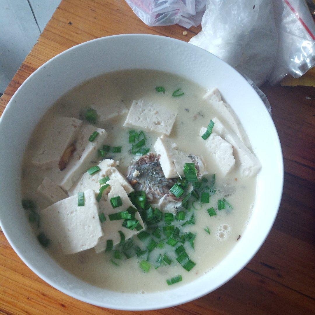 豆腐鲫鱼汤