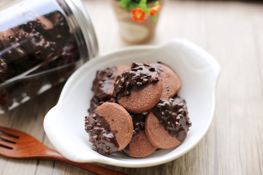巧克力饼干-巧克力沙布蕾的做法