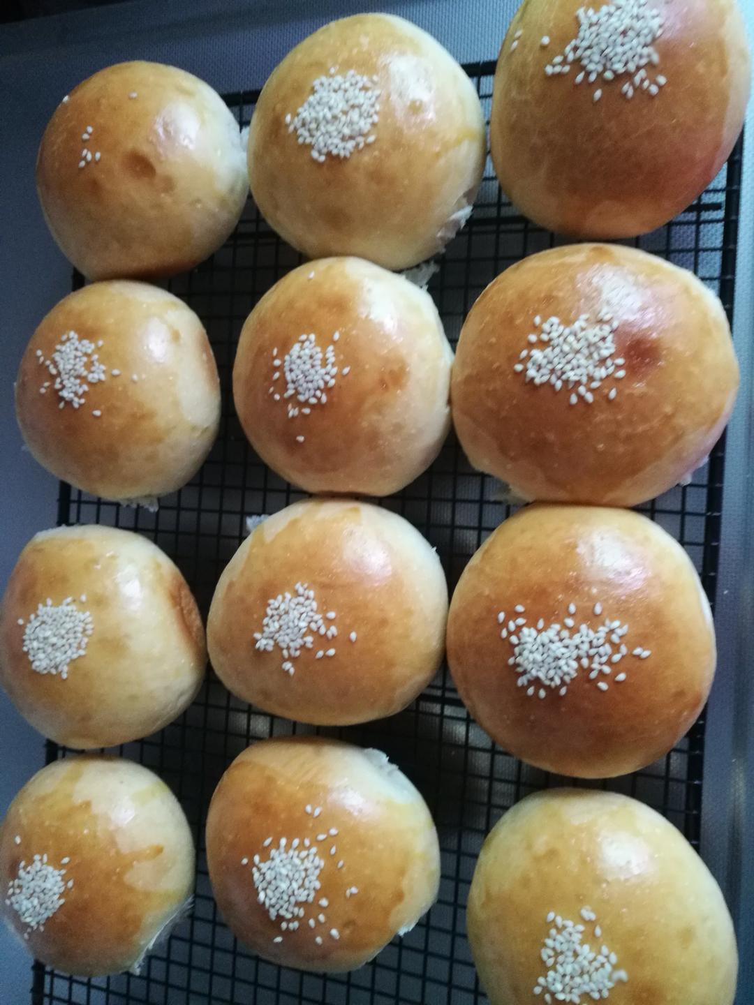 温柔的“中种奶油红豆面包”