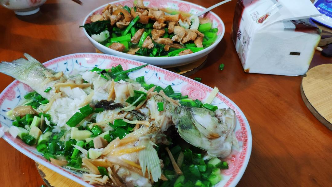 【清蒸鱼】超快速，10分钟搞定，靠它虏获老公的胃