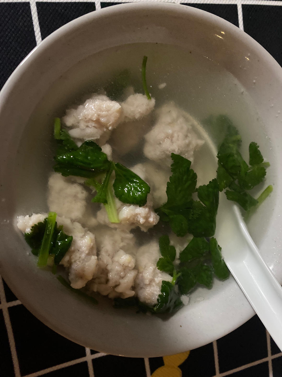 三鲜版生汆丸子汤