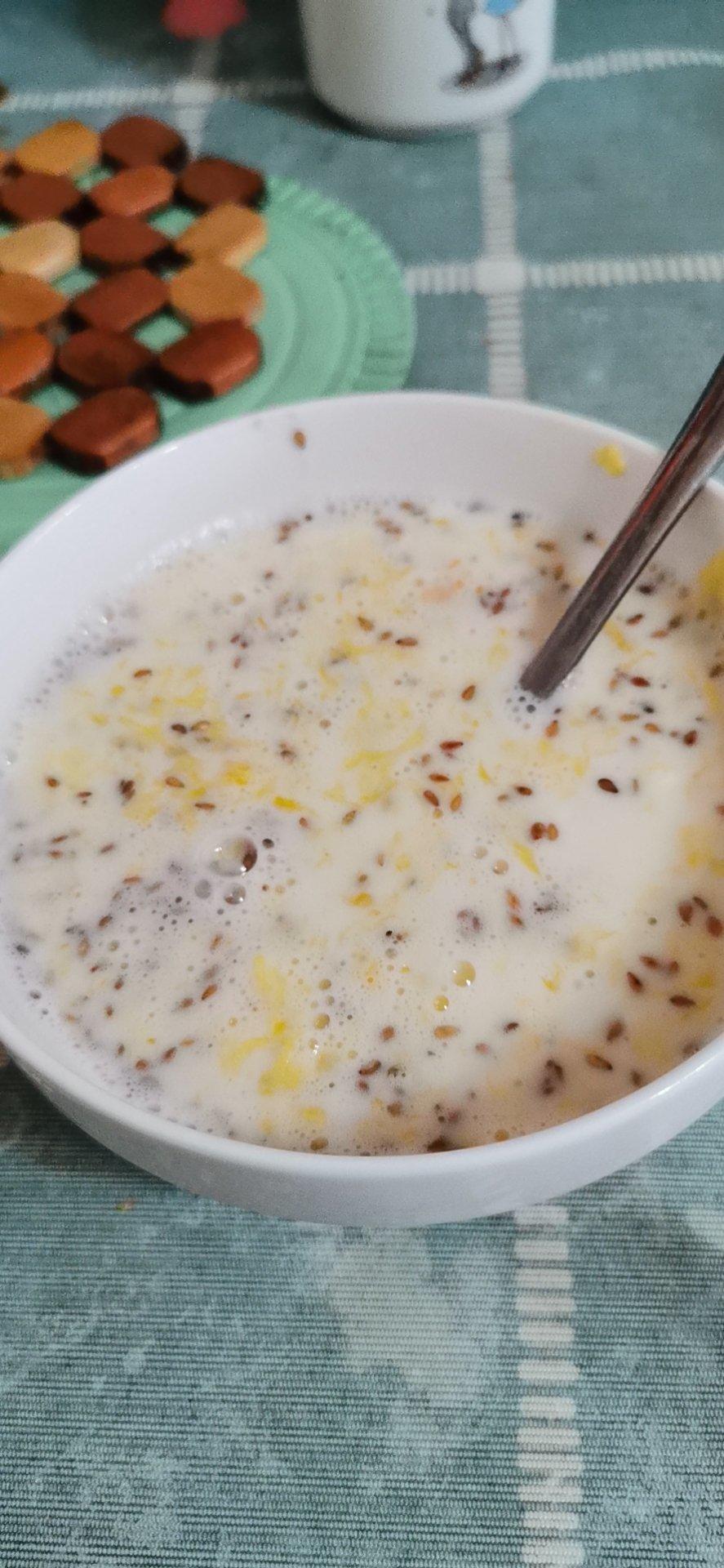 牛奶鸡蛋醪糟