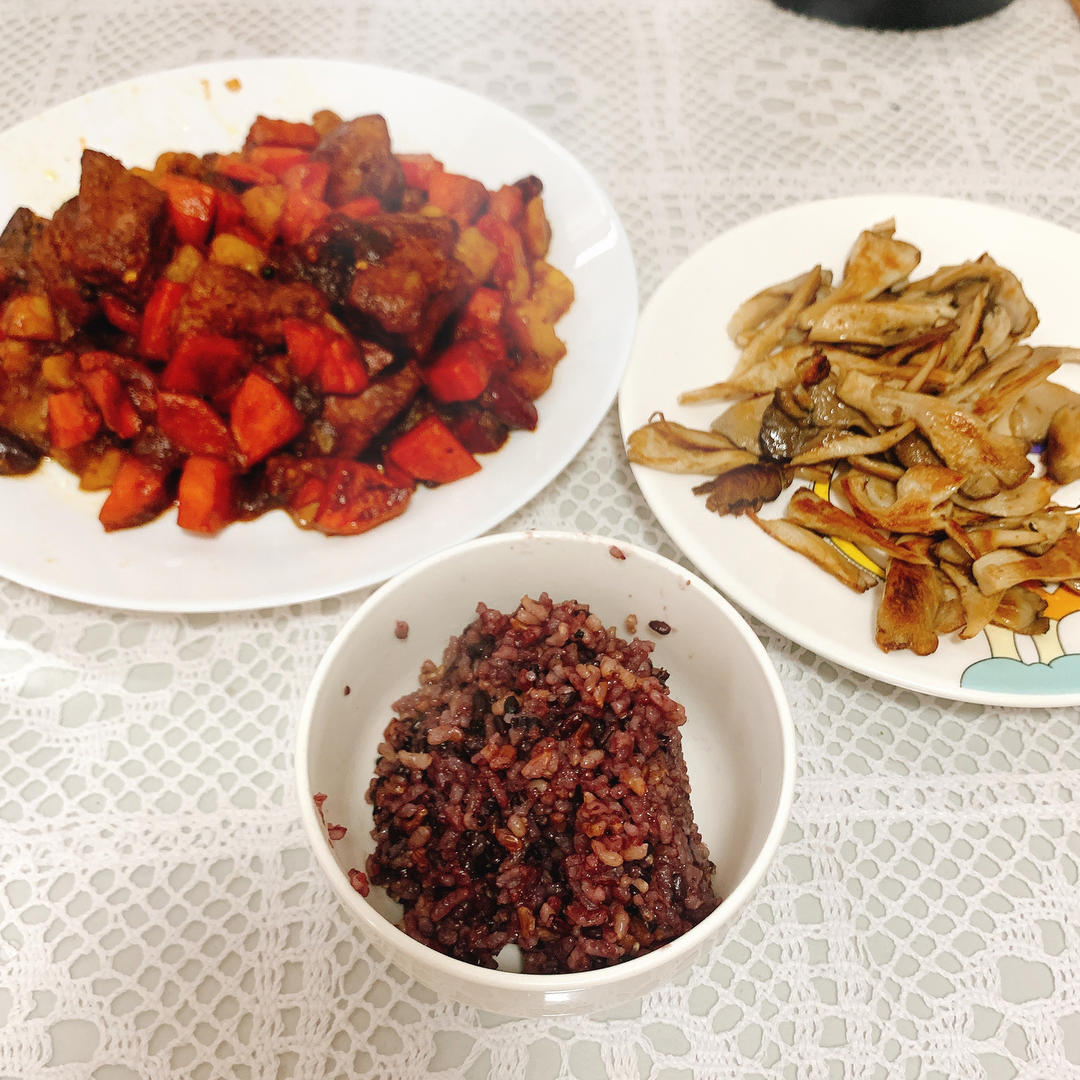 土豆胡萝卜烧排骨