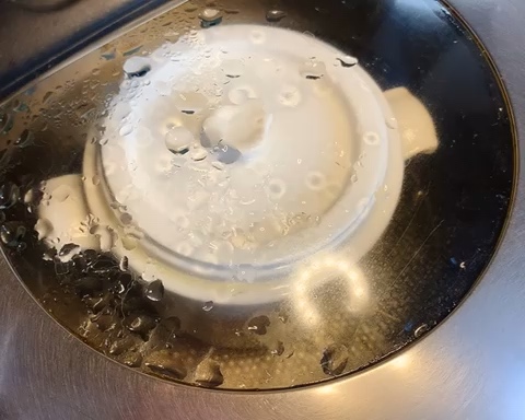 滋润嫩滑的牛奶炖蛋的做法 步骤6