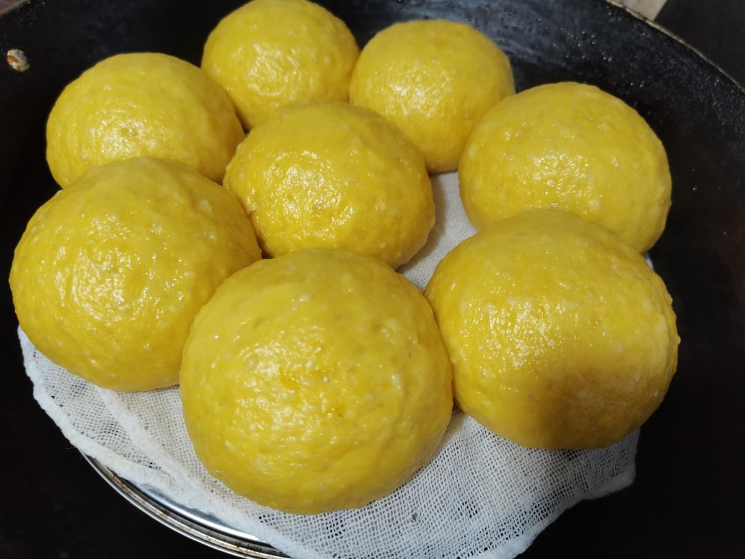 新手也可以--详解如何做出人见人爱、金黄的南瓜馒头