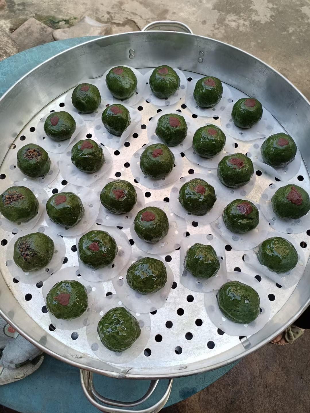 软软糯糯的青团配方和做法（附肉松咸蛋黄馅料配方）