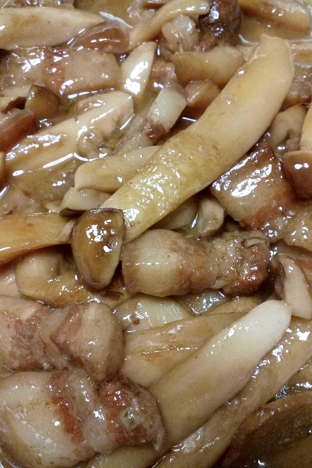 蕾绽放做的松茸烧肉