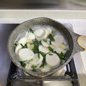 鲜贝鱼丸汤的做法 步骤5