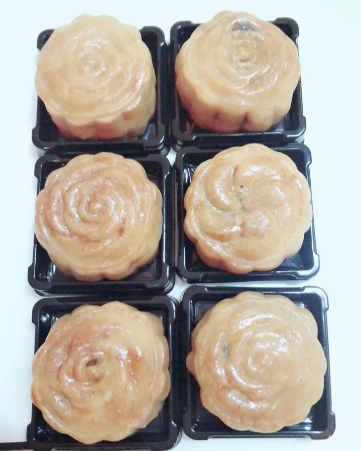 广式月饼——蛋黄莲蓉月饼