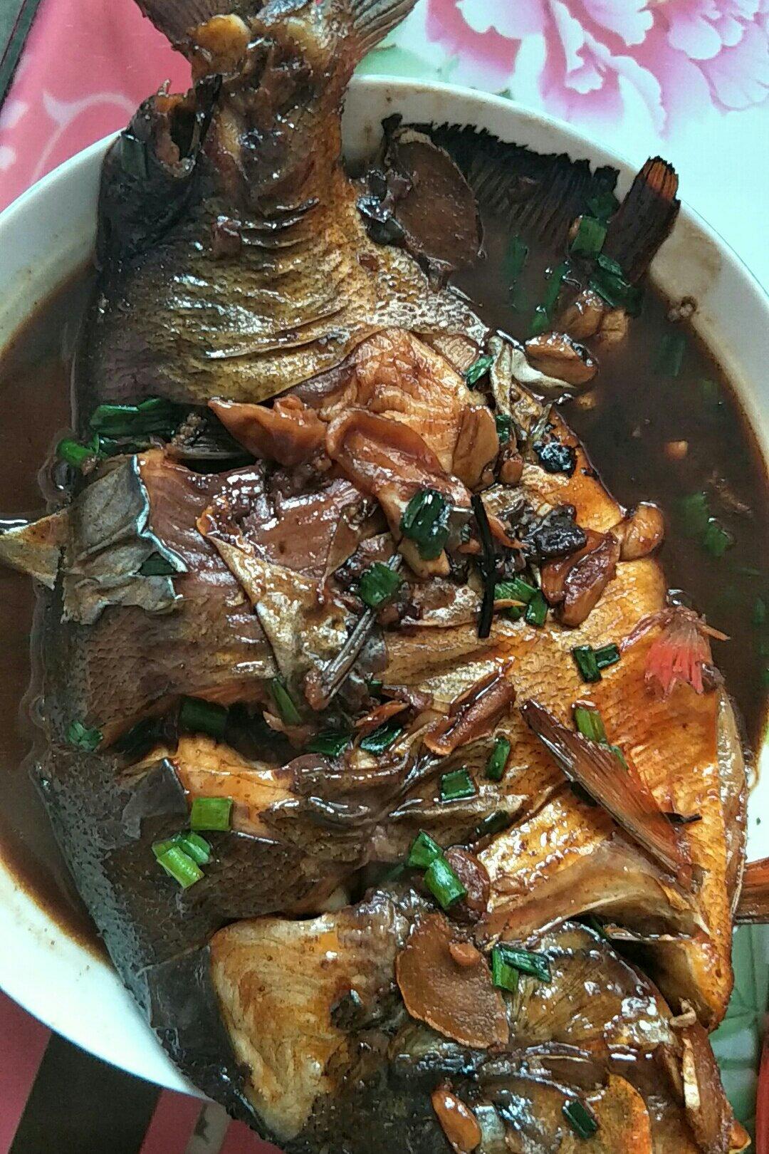 a02煜儿做的家常红烧鱼