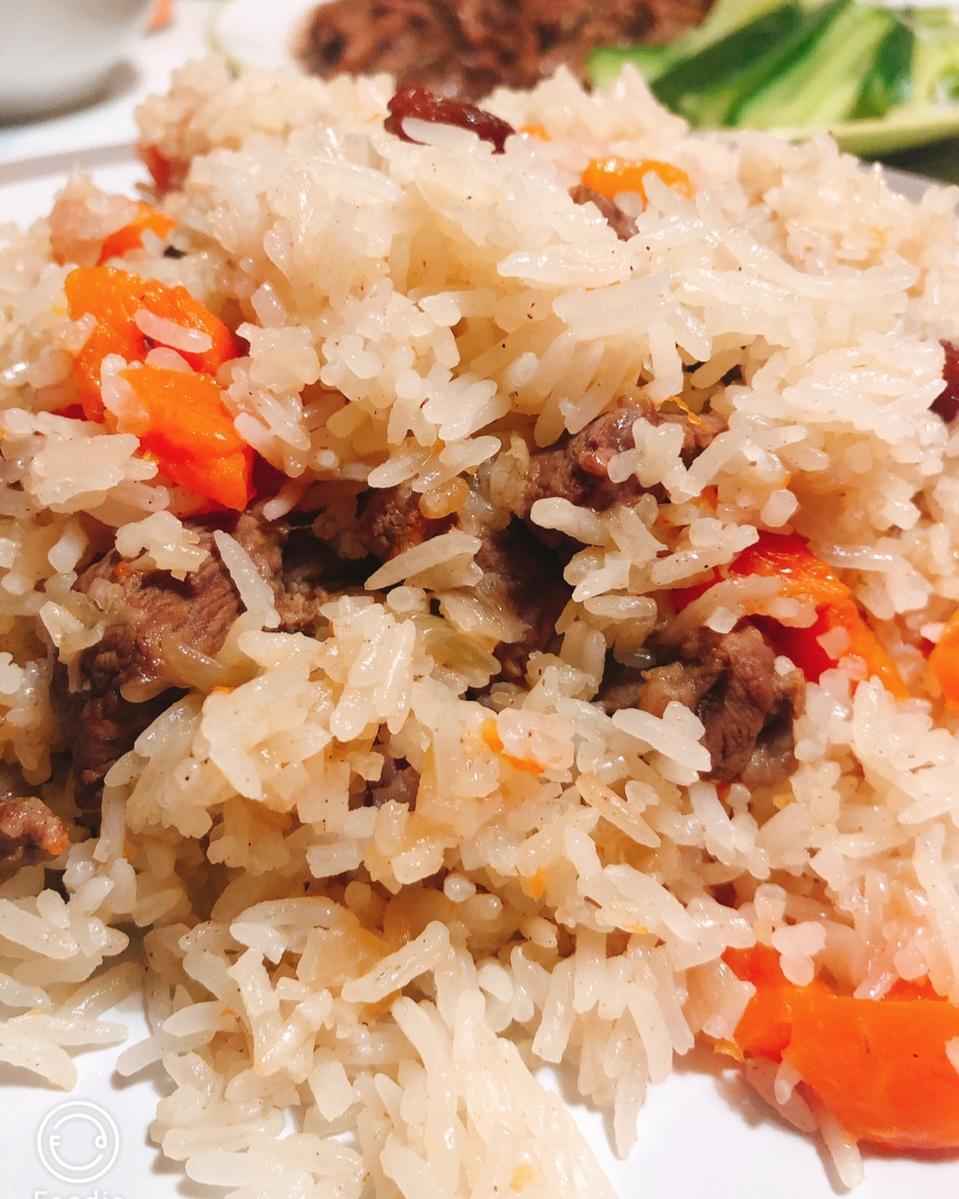 手抓羊肉饭