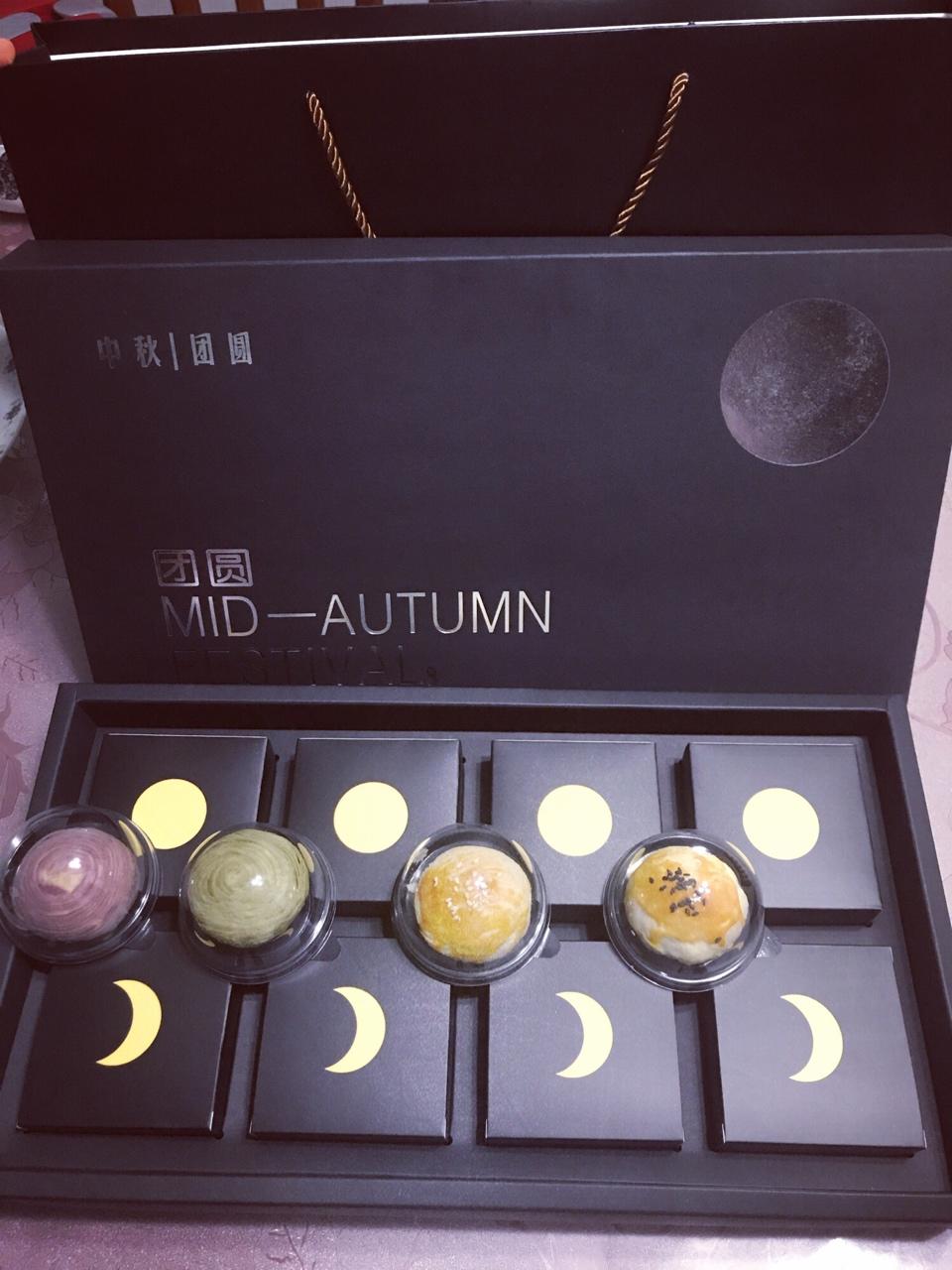 蛋黄酥：抹茶酥：（奶黄味）