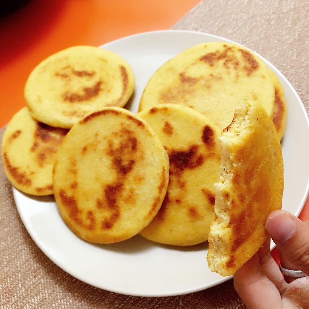 玉米面贴饼