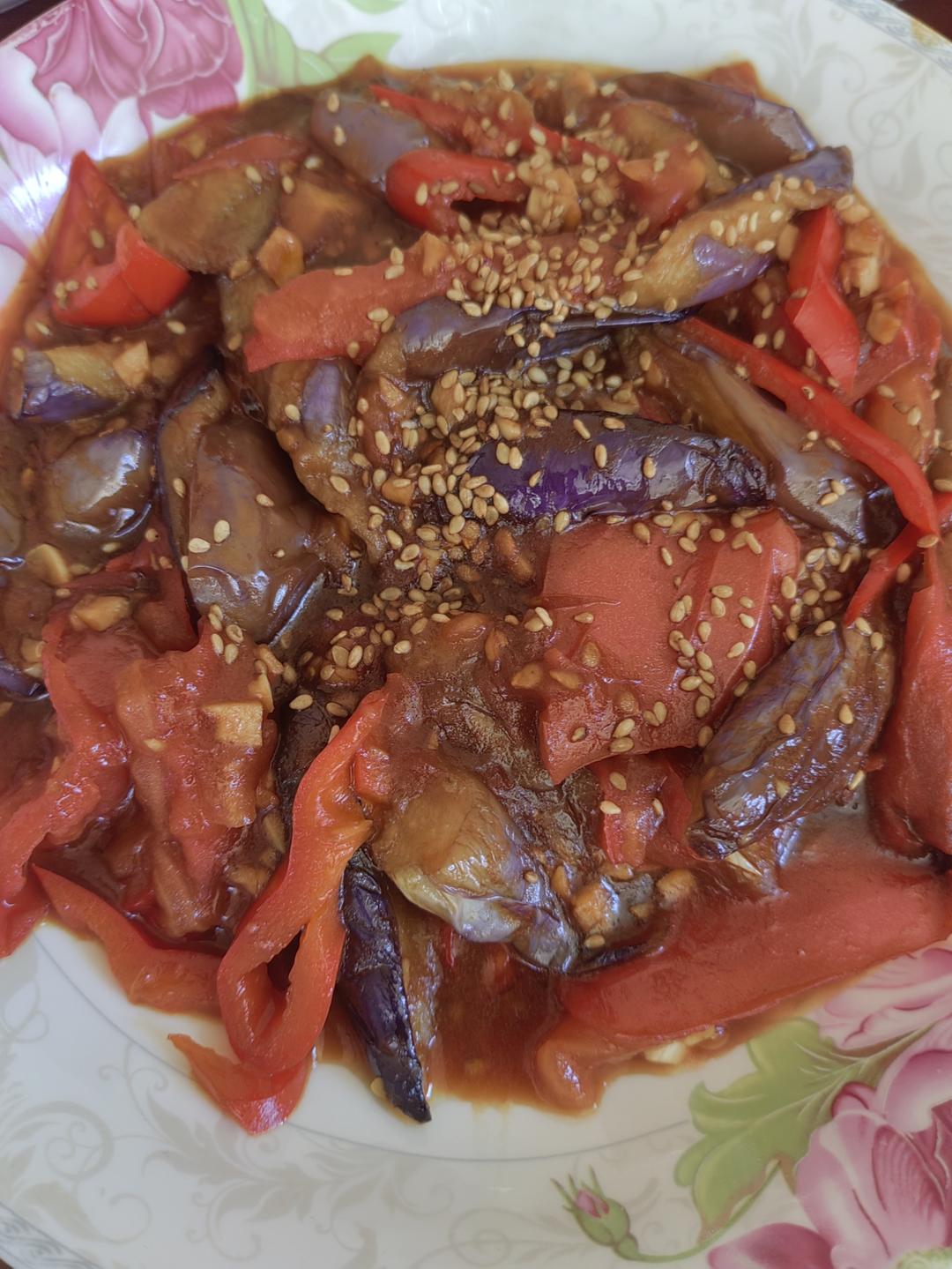 红烧茄子（佐西红柿尖椒）