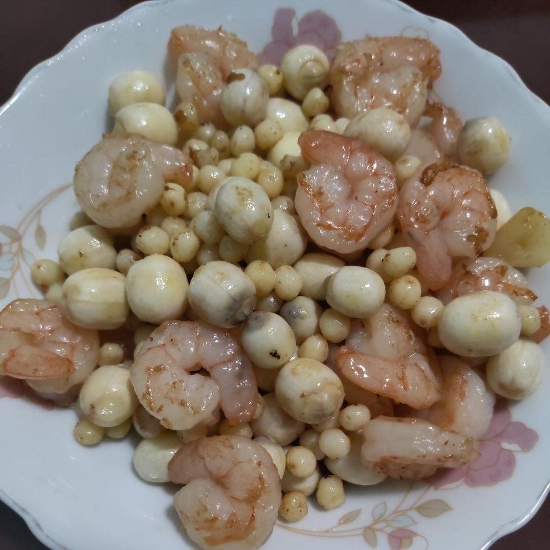 鸡头米甜豆炒虾仁