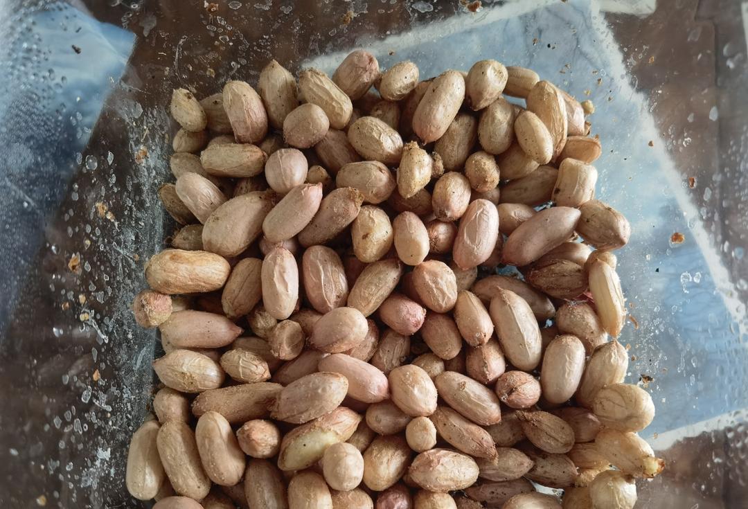 五分钟搞定-椒盐花生米