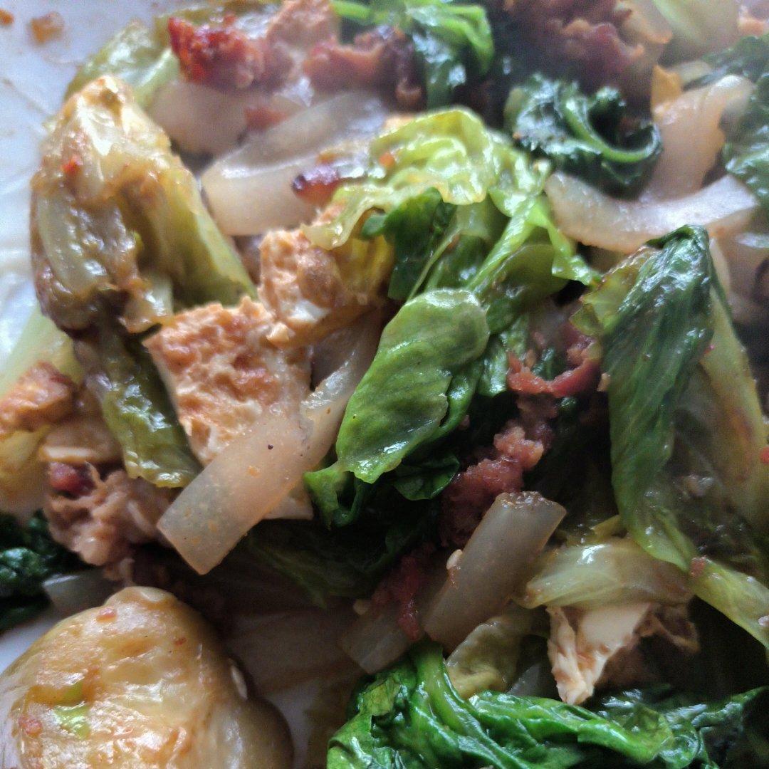 路边摊的炒河粉