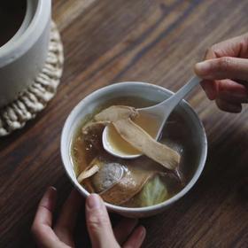 羊肚菌炖乳鸽汤 好喝不胖的美容汤