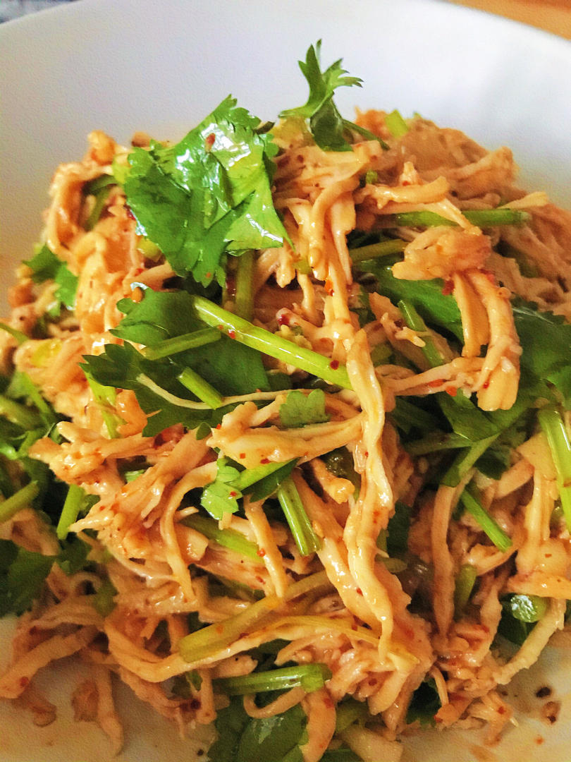 夏日开胃菜 凉拌鸡丝（手撕鸡）