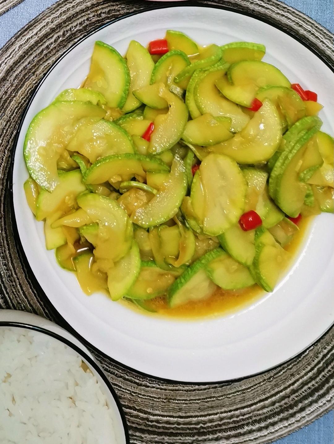 清炒西葫芦，五分钟快手菜