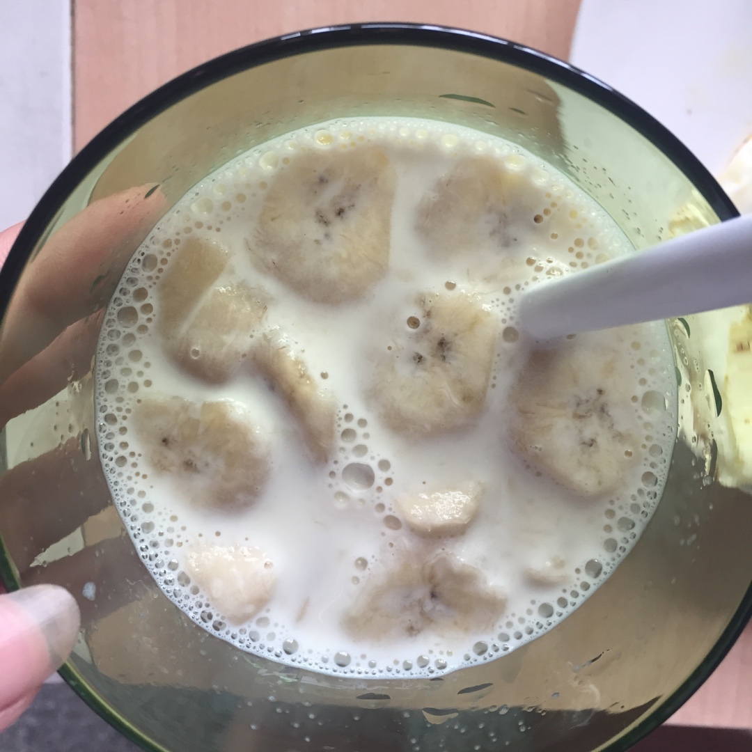 香蕉牛奶