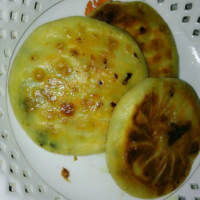 韭菜鸡蛋馅饼
