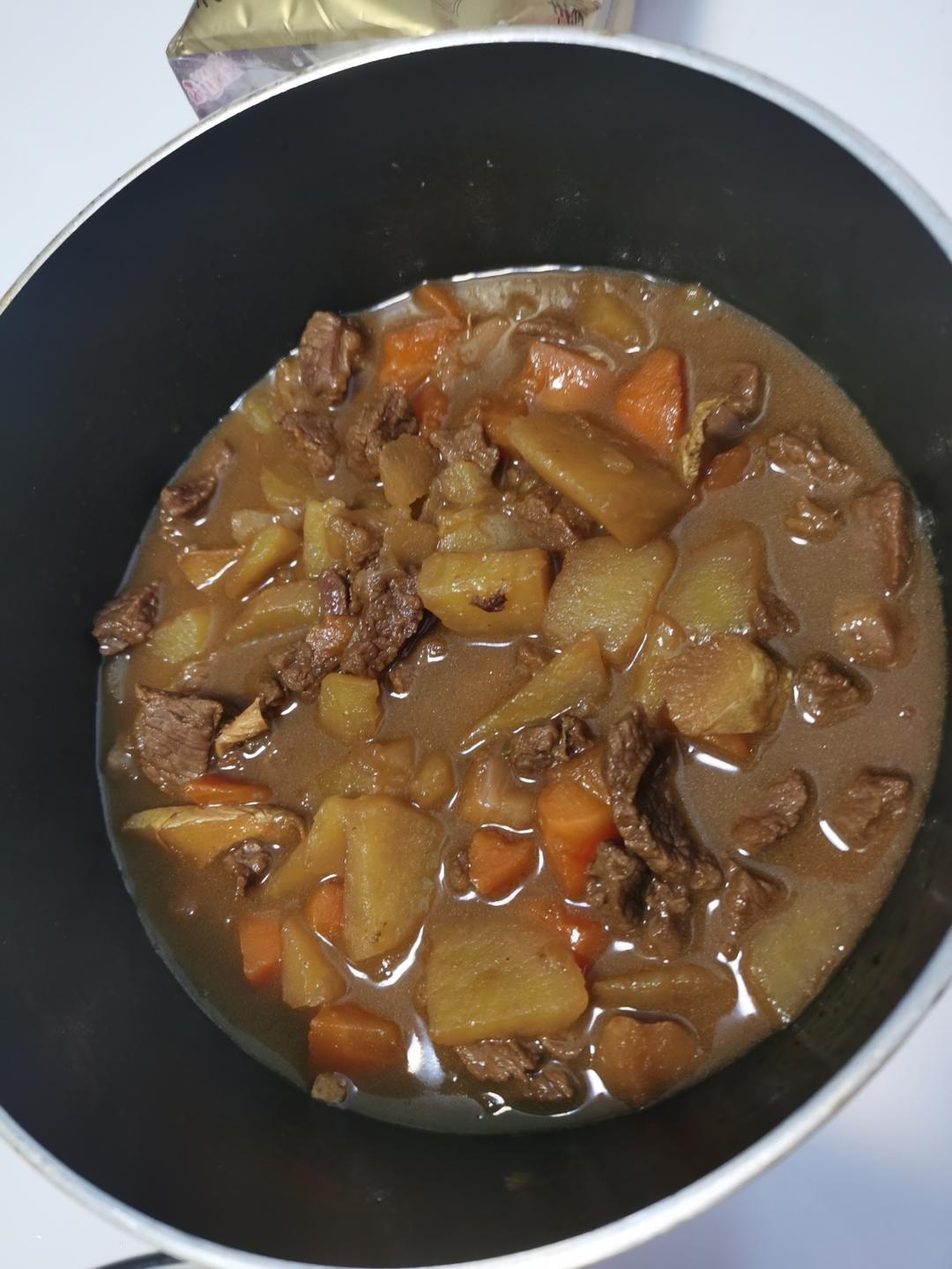 土豆炖牛肉的做法