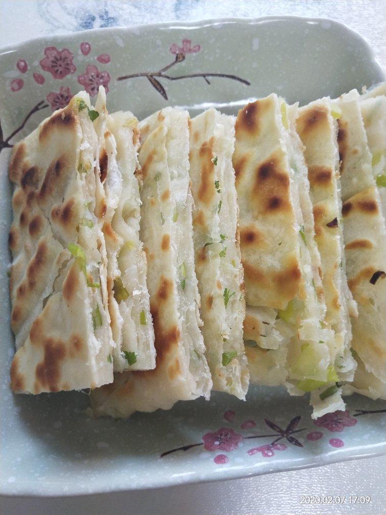 葱油饼-自己做薄脆酥香层层分明且一点儿都不油