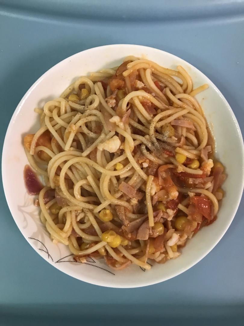番茄肉酱意大利面