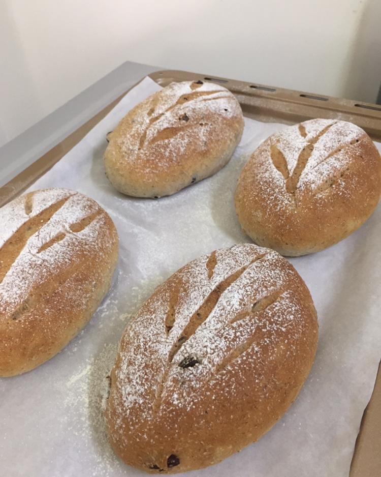 全麦蔓越莓核桃软欧包