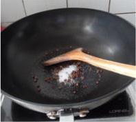 椒盐脆皮香椿鱼的做法 步骤3