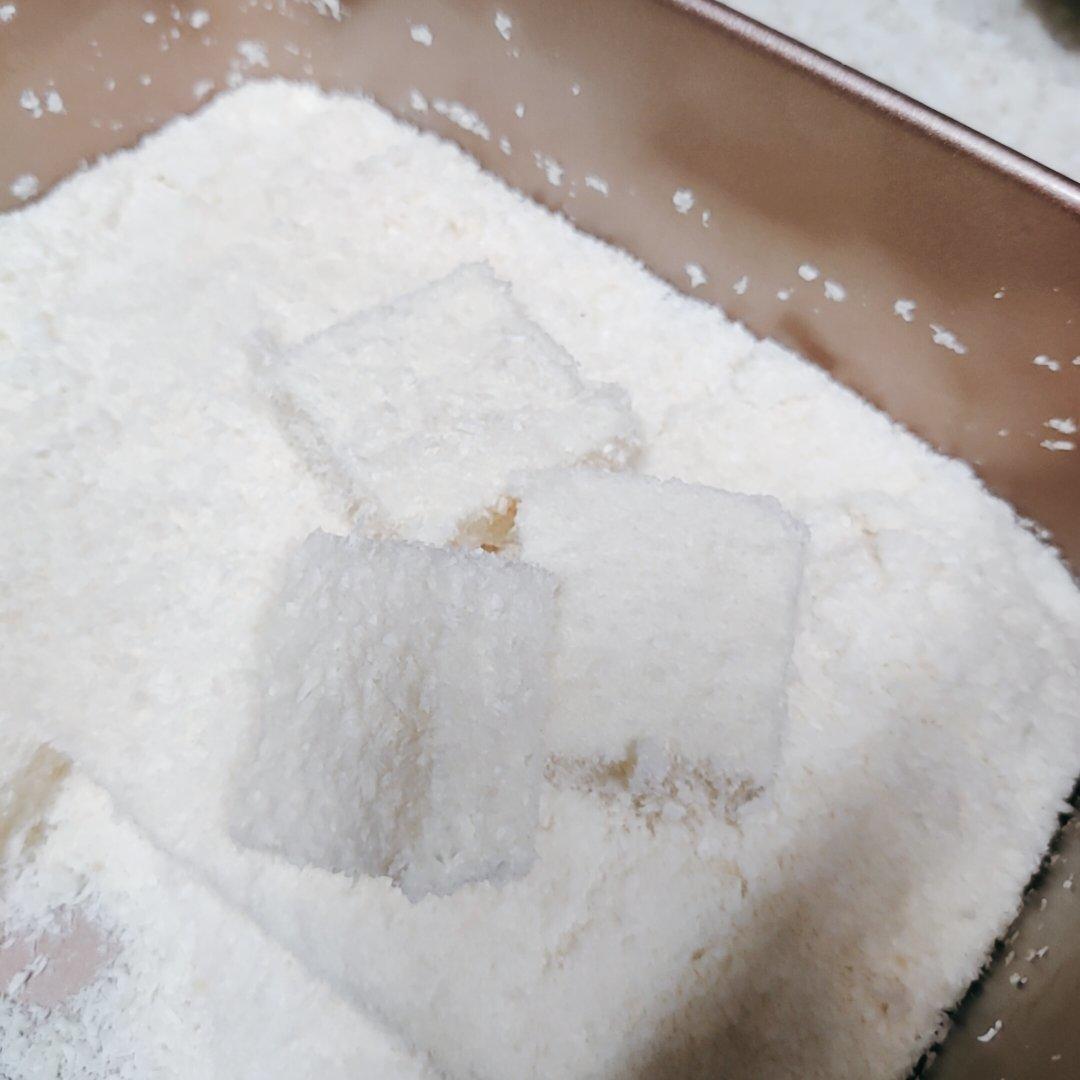 完胜85度C牛奶椰丝小方