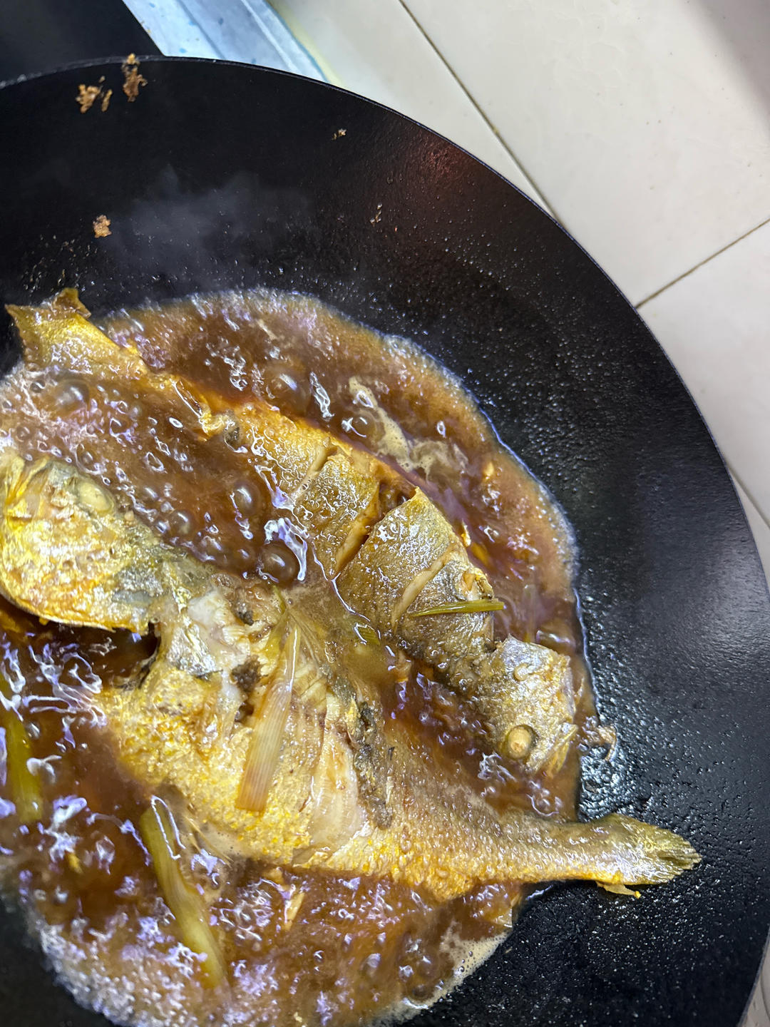 私房红烧黄花鱼，边吃边想念~