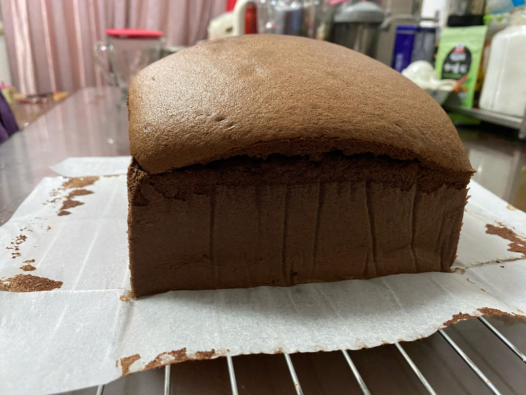 每次做这个蛋糕，家属都要先吃3块，真的是香啊！爱吃巧克力的一定不要错过！