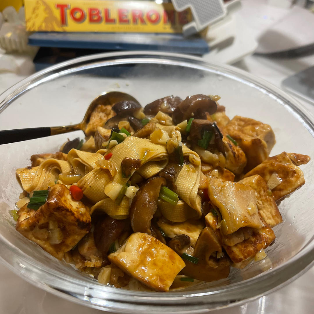 简单好味一锅焖【家常豆腐煲】，热乎又下饭！