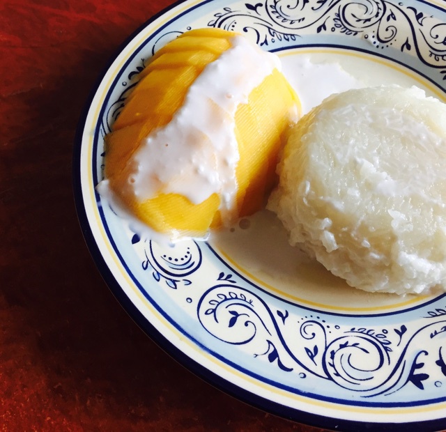 椰浆芒果糯米饭