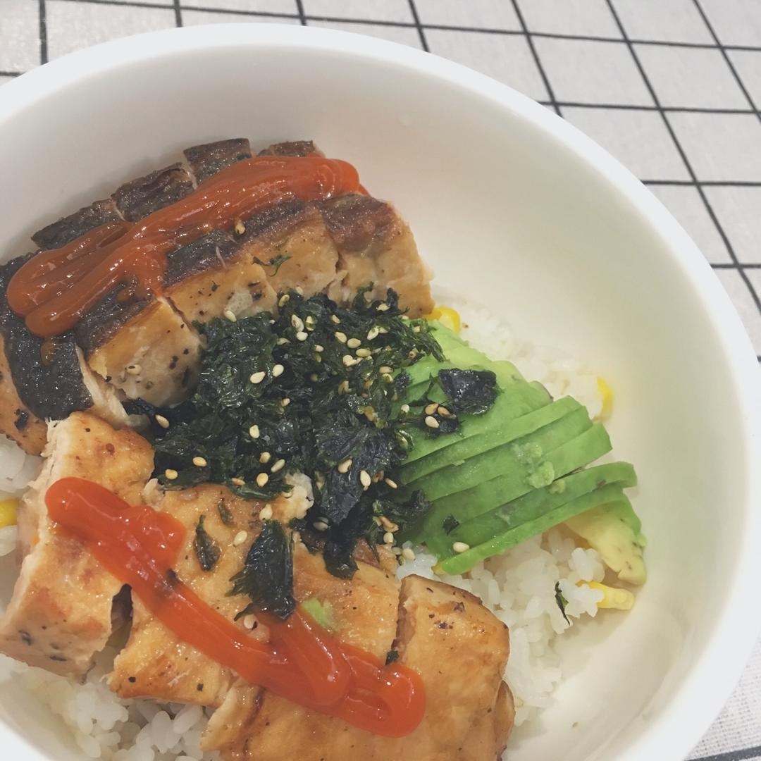 三文鱼牛油果拌饭