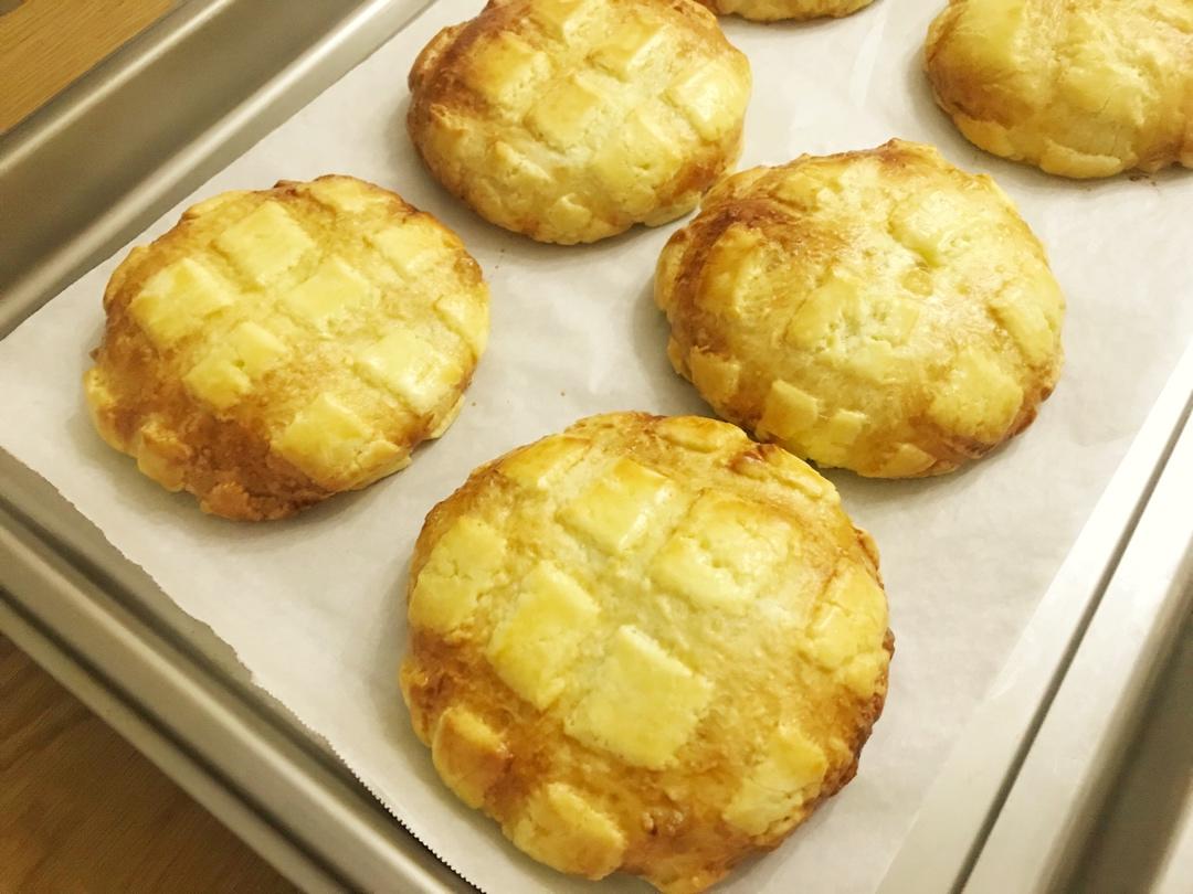 《Tinrry+》菠萝包（手揉教程）（帅帅小厨）