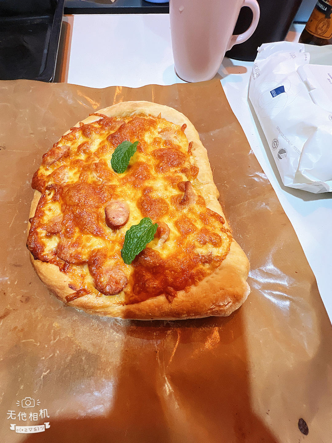 含宣软饼皮做法、自己在家也能做出馅料十足、超拉丝的美味诱人披萨