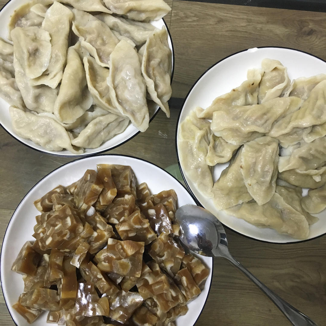 香菇猪肉胡萝卜饺子