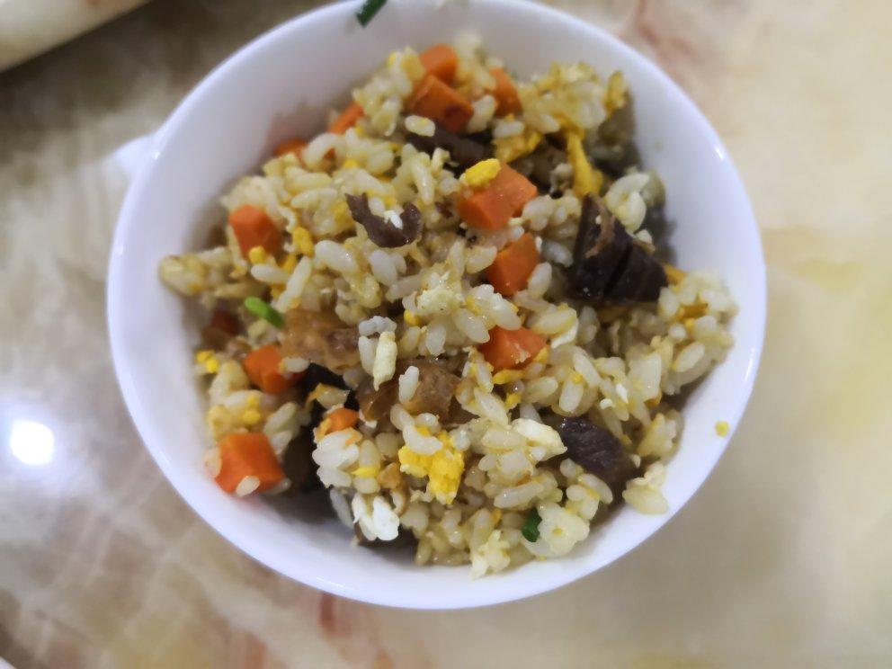 厨师长教你“蛋炒饭”如何做才好吃，答案都在这里面！