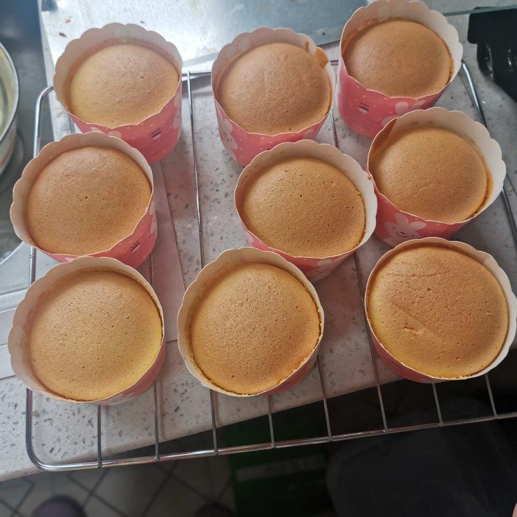 纸杯蛋糕 8寸戚风蛋糕的量
