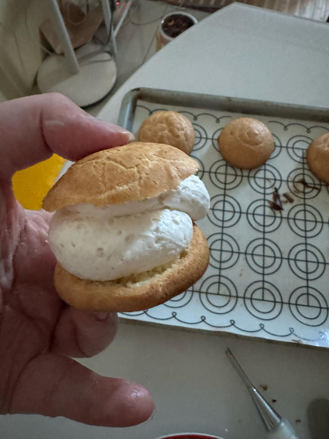 简单易成功的奶油小泡芙做法