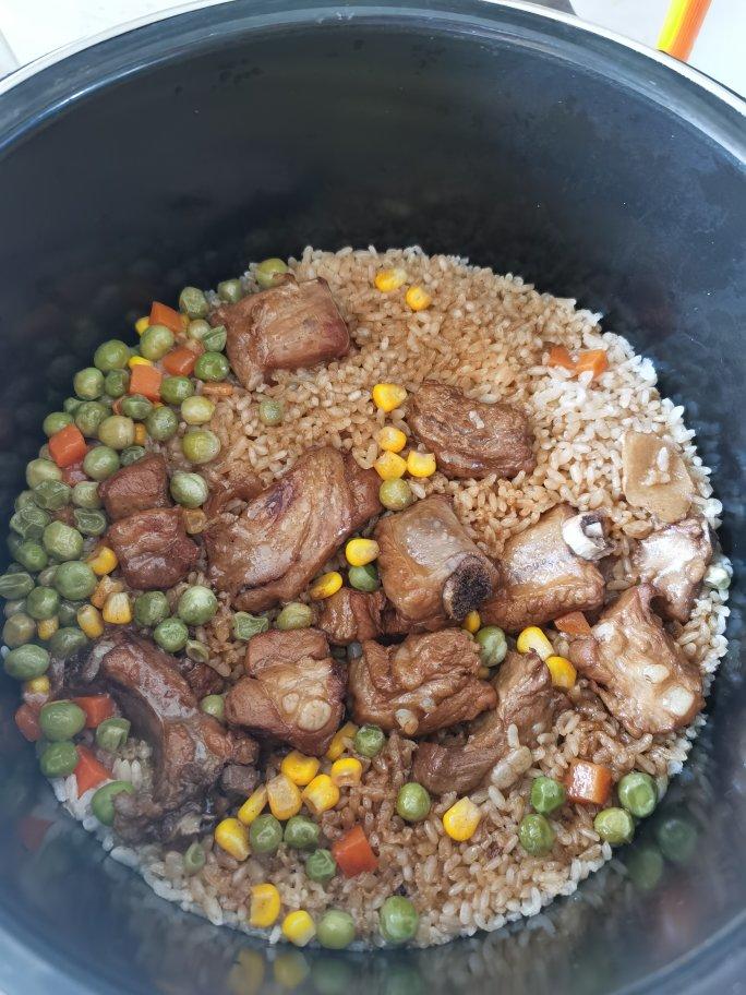 电饭锅版排骨焖饭